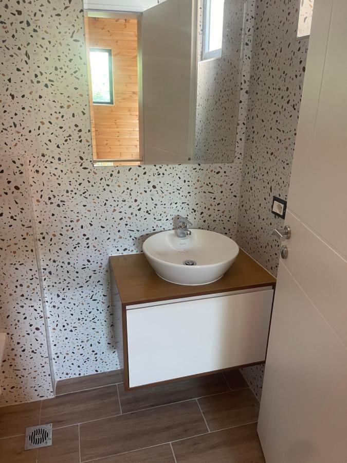 Bujtina Siar Hotell Pogradec Eksteriør bilde