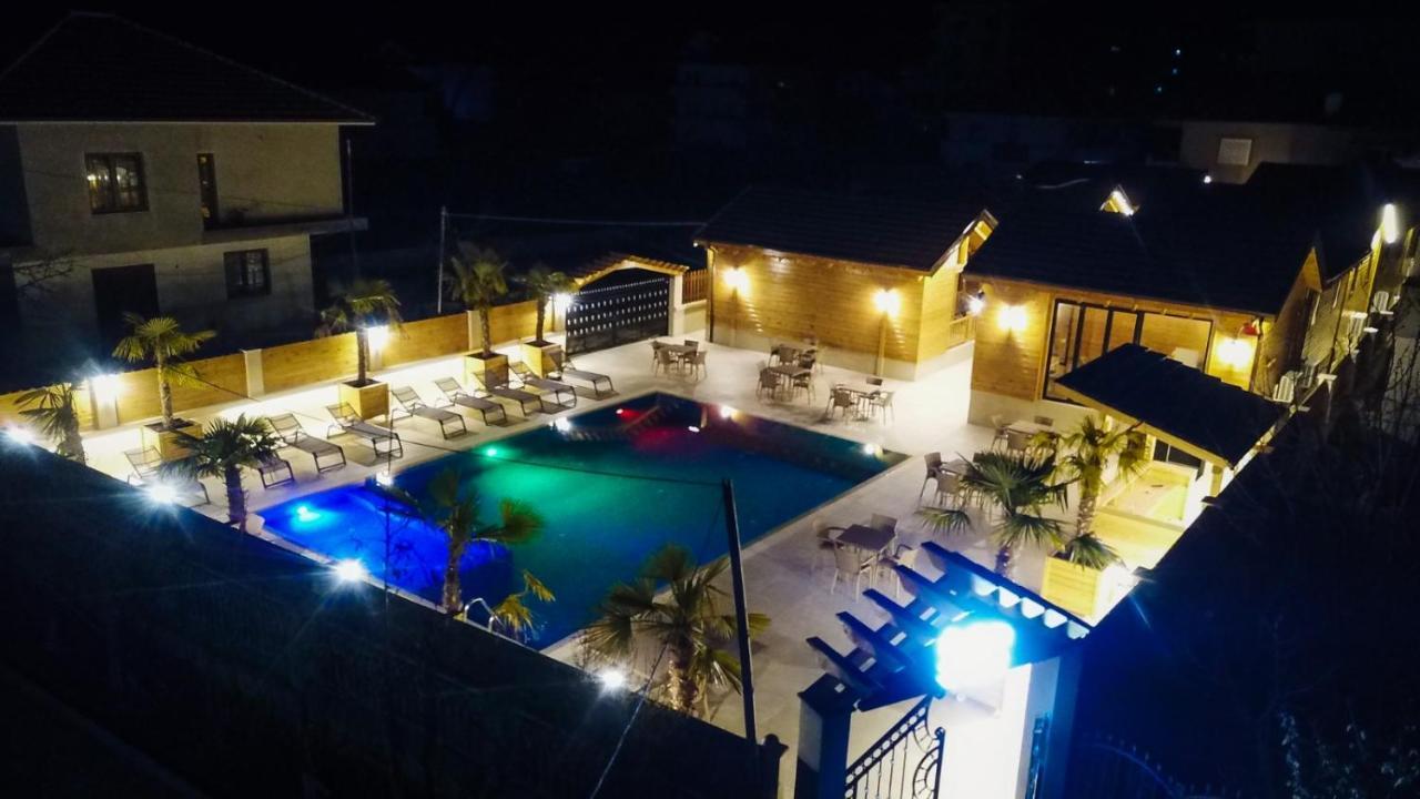 Bujtina Siar Hotell Pogradec Eksteriør bilde