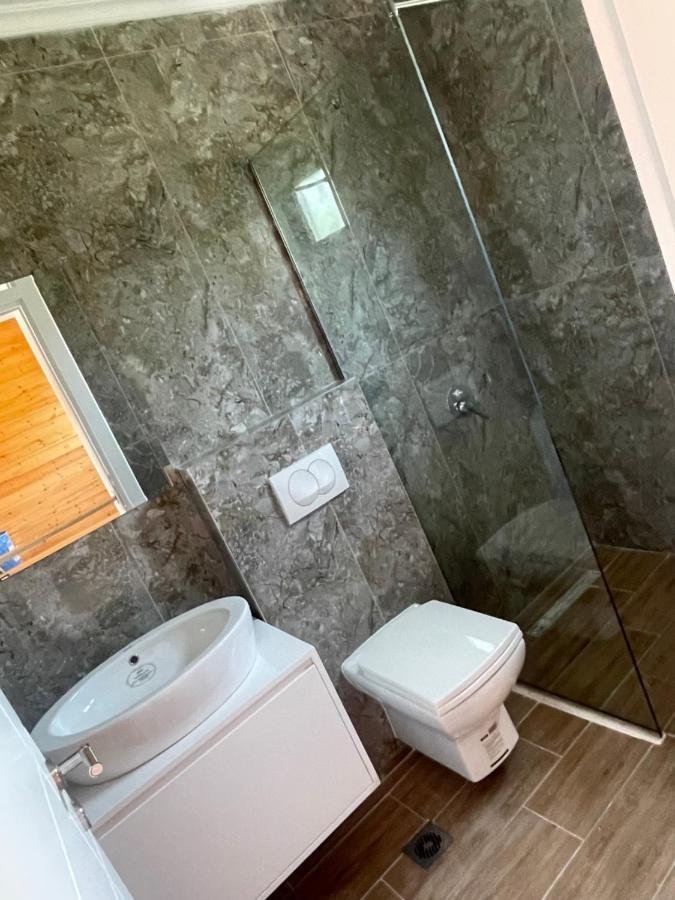 Bujtina Siar Hotell Pogradec Eksteriør bilde